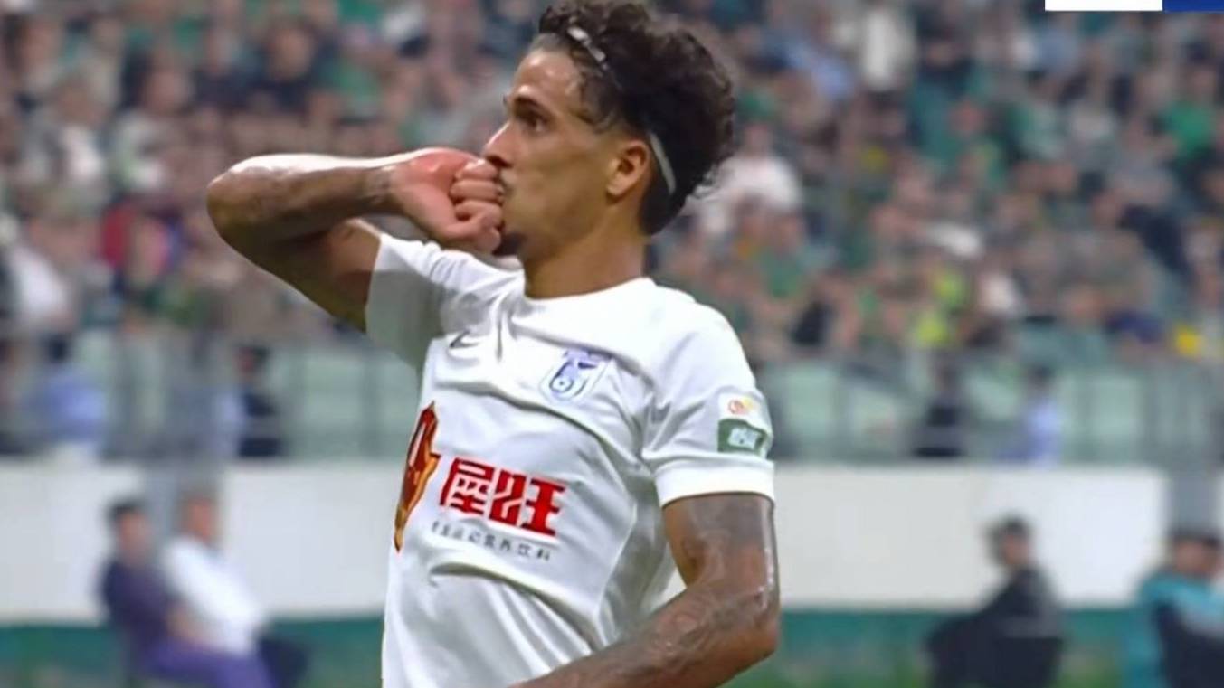 中超清晨再迎强敌；莱比锡绝杀压哨；主帅态度——话题不断；医务组通报恢复