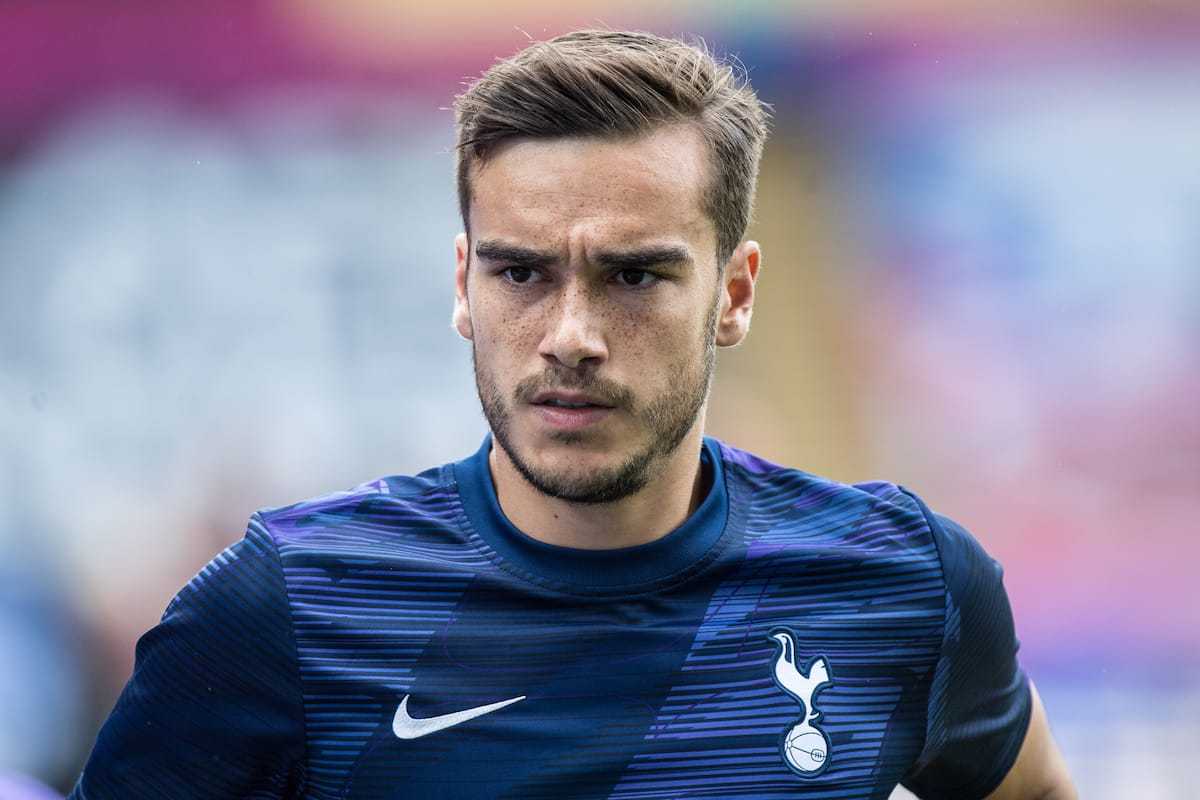 AYX Sports-上海久事训练开放日，赛前主帅复盘引欢呼，英超在即，心理建设被强调-AYX Sports