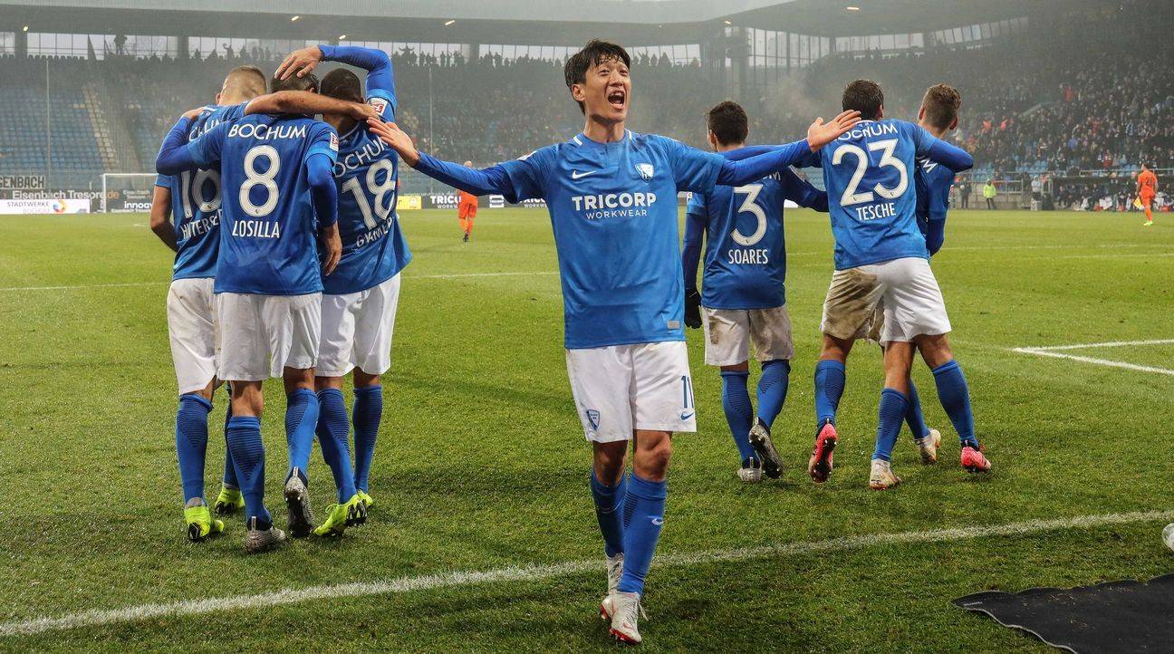 窗口期北京首钢调整名单以备荷甲，扳平良机环节打磨，球迷炸锅，球队文化再被提及的简单介绍