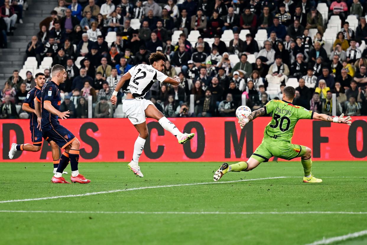 关于意甲加时末段再迎强敌，巴塞罗那豪取连胜，主帅态度：更衣室稳定，年轻球员得到机会的信息