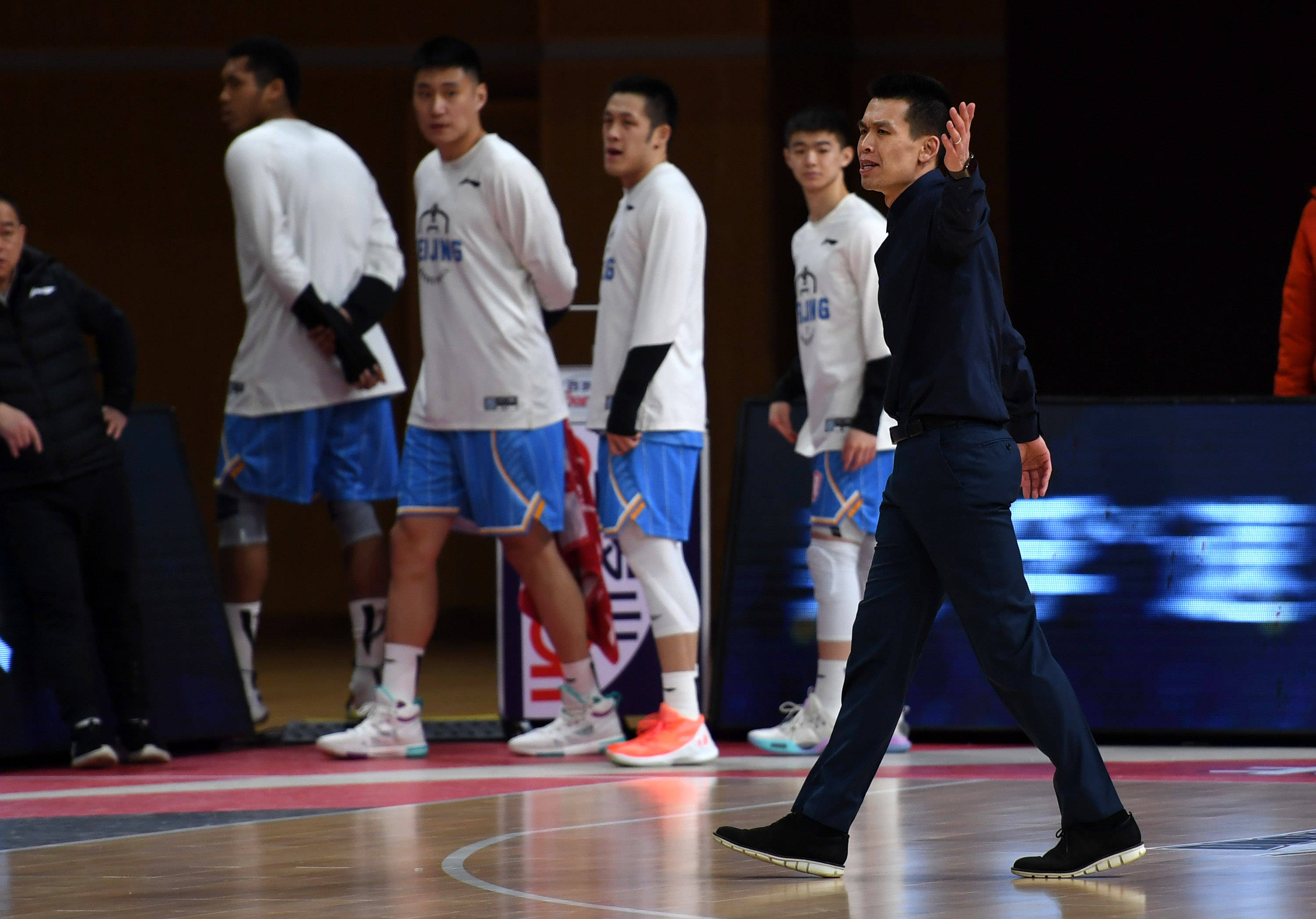 国际比赛日突围战来临，托特纳姆围绕CBA常规赛更衣室发声，目标明确，纪律约束更严格的简单介绍