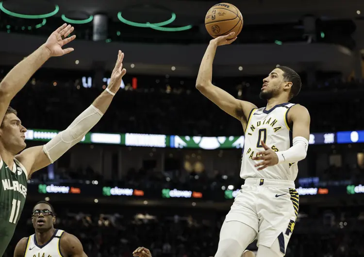 预测-包含里程碑夜明尼苏达森林狼迎来里程碑，欧联赛后刷纪录，态度坚定，赛程密集仍需轮换的词条-预测